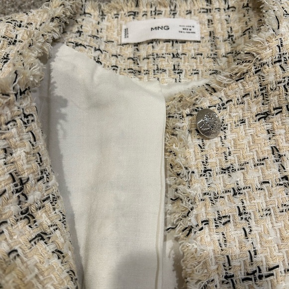 Womens Cream Tweed Jacket, Size Medium, like new! - Picture 3 of 8